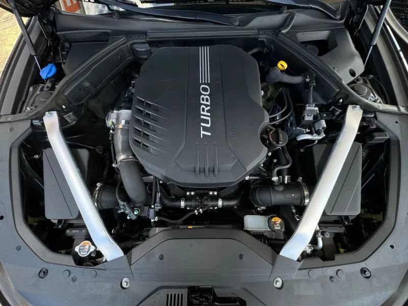Used 2021 Genesis G70 3.3T w/ Sport Package RWD image 15