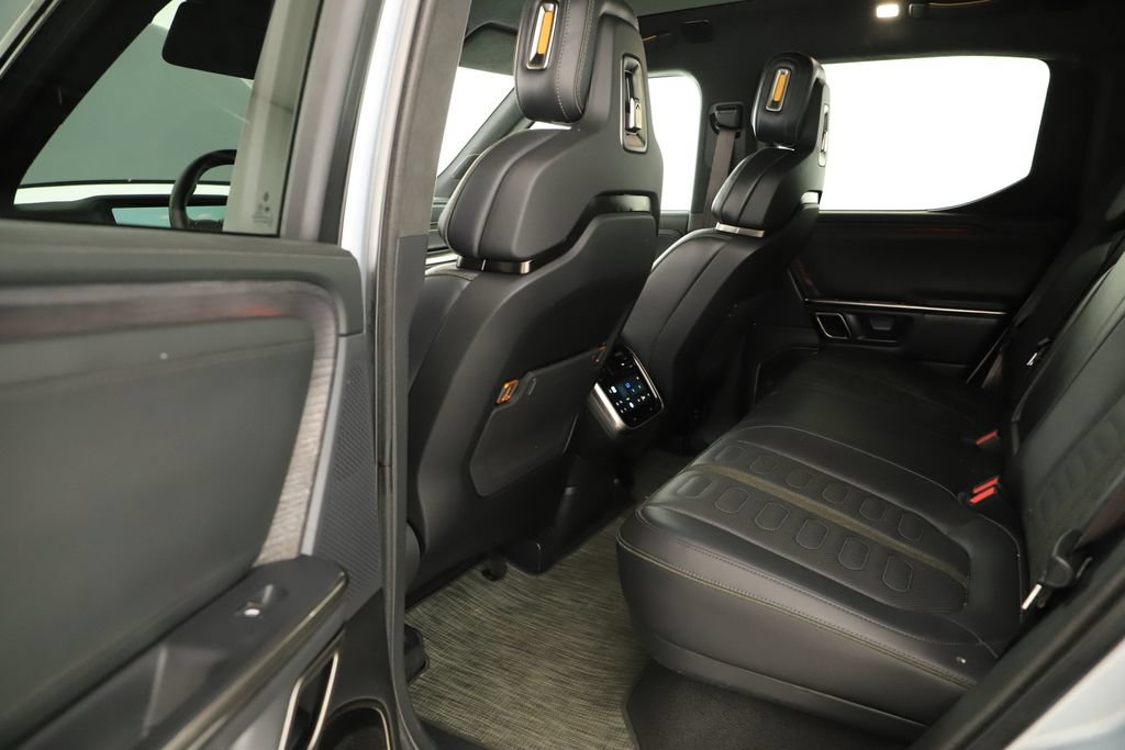 Used 2023 Rivian R1T Adventure AWD/4WD image 27