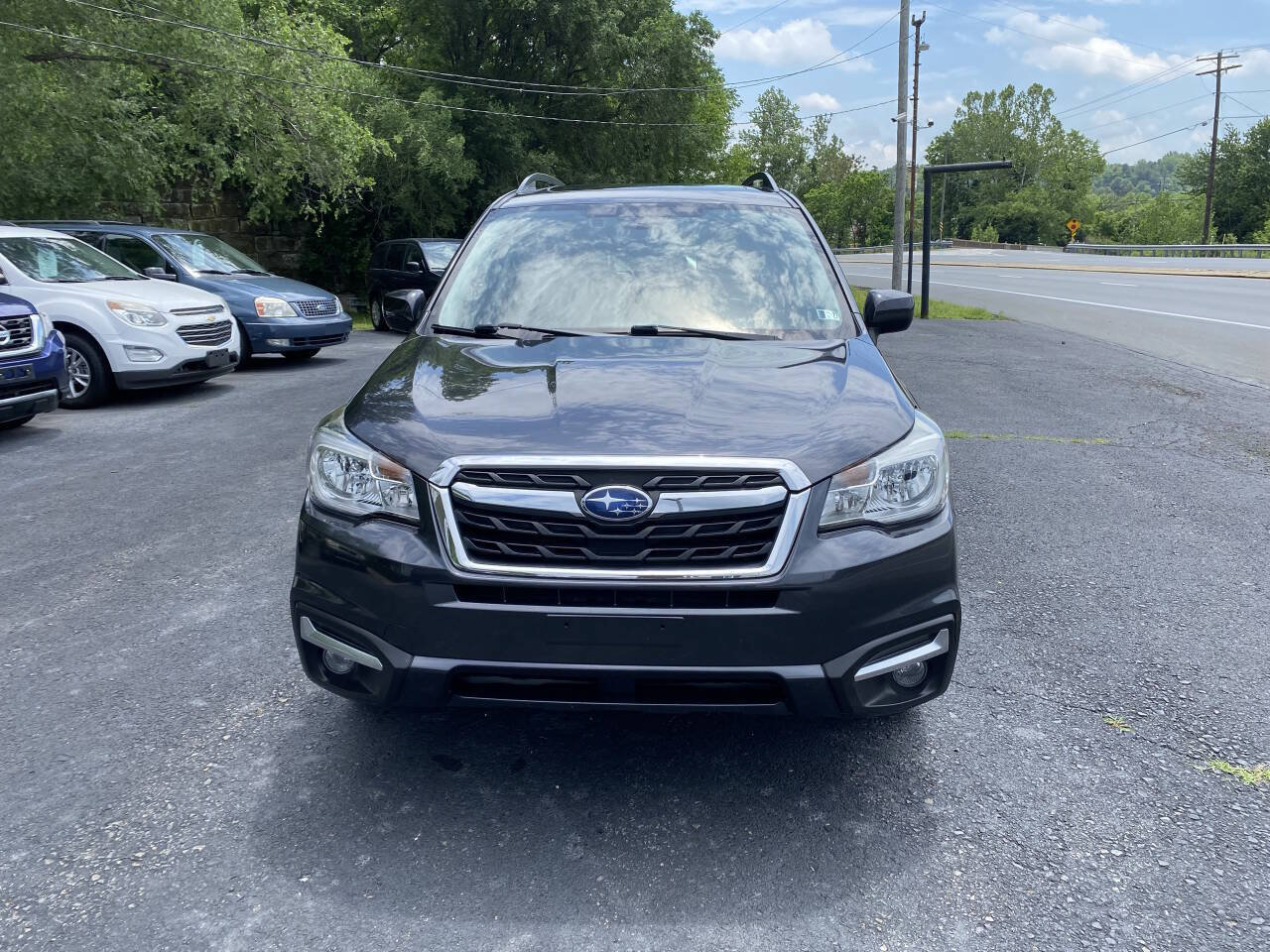 Used 2017 Subaru Forester 2.5i Premium AWD/4WD image 7