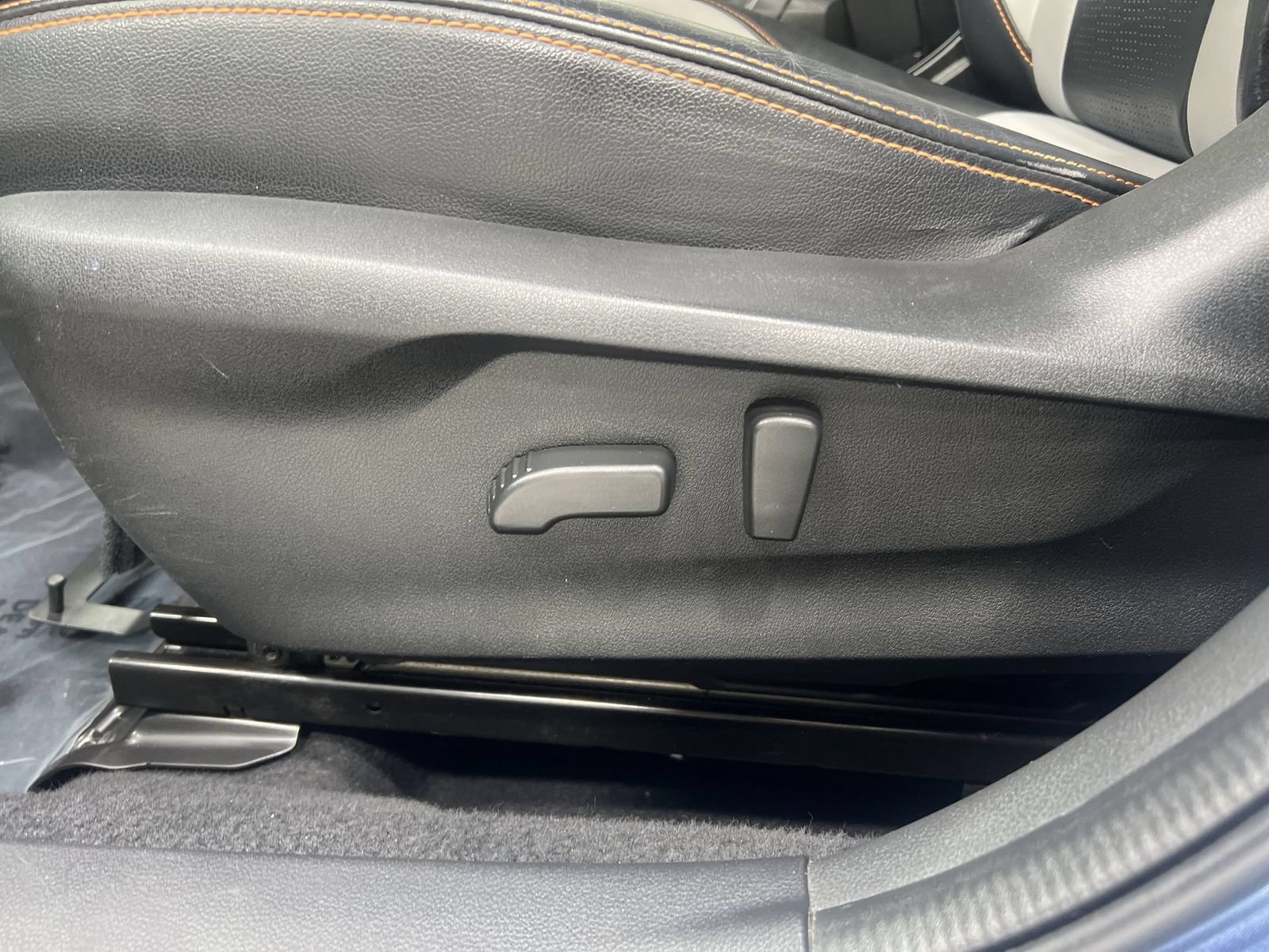 Used 2019 Subaru Crosstrek 2.0i Limited w/ Moonroof Package w/Navigation AWD/4WD image 12