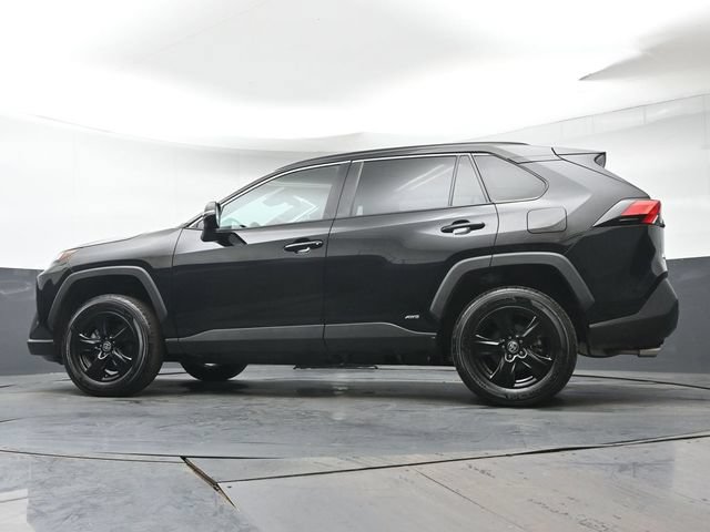 Certified 2025 Toyota RAV4 XLE AWD/4WD image 28
