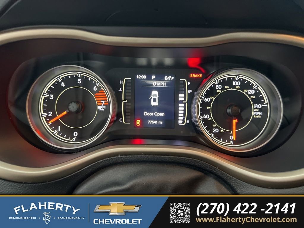 Used 2018 Jeep Cherokee Latitude w/ Altitude Package image 27