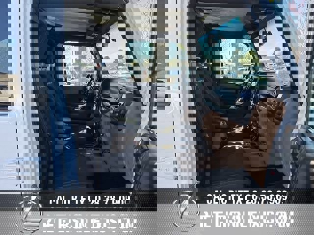 Used 2015 Jeep Wrangler Unlimited Rubicon image 14