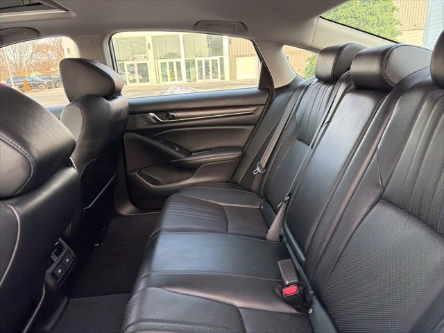Used 2022 Honda Accord Touring image 36