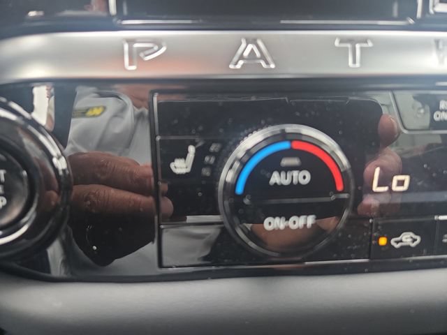 New 2026 Nissan Pathfinder SL AWD/4WD image 18