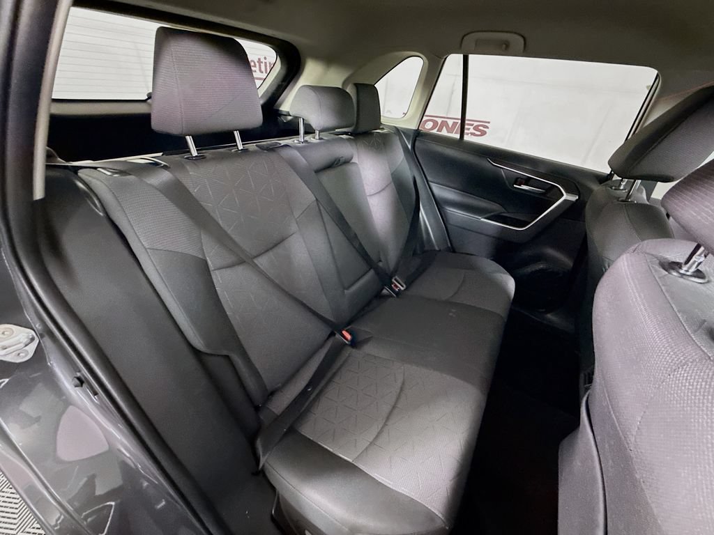 Used 2023 Toyota RAV4 XLE AWD/4WD image 28