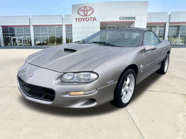 Used 2002 Chevrolet Camaro Z28 w/ SS Performance/Appearance Pkg RWD image 7