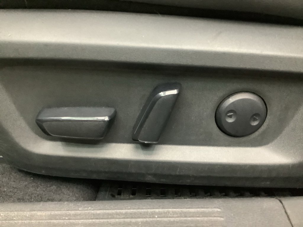 Used 2023 Nissan Rogue SV w/ SV Premium Package image 14