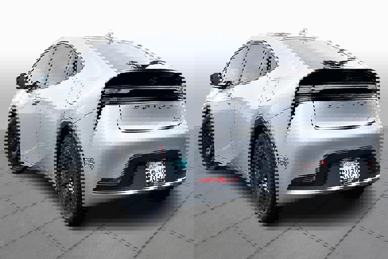 Used 2025 Toyota Prius Plug-In Hybrid image 11