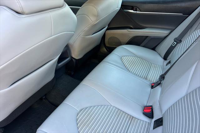 Certified 2022 Toyota Camry SE FWD image 4
