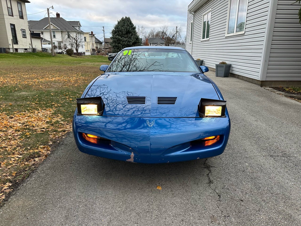 Used 1991 Pontiac Firebird Trans Am image 11