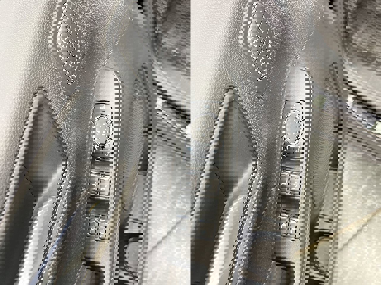 Certified 2022 Ford Escape Titanium w/ Class II Trailer Tow Package image 10