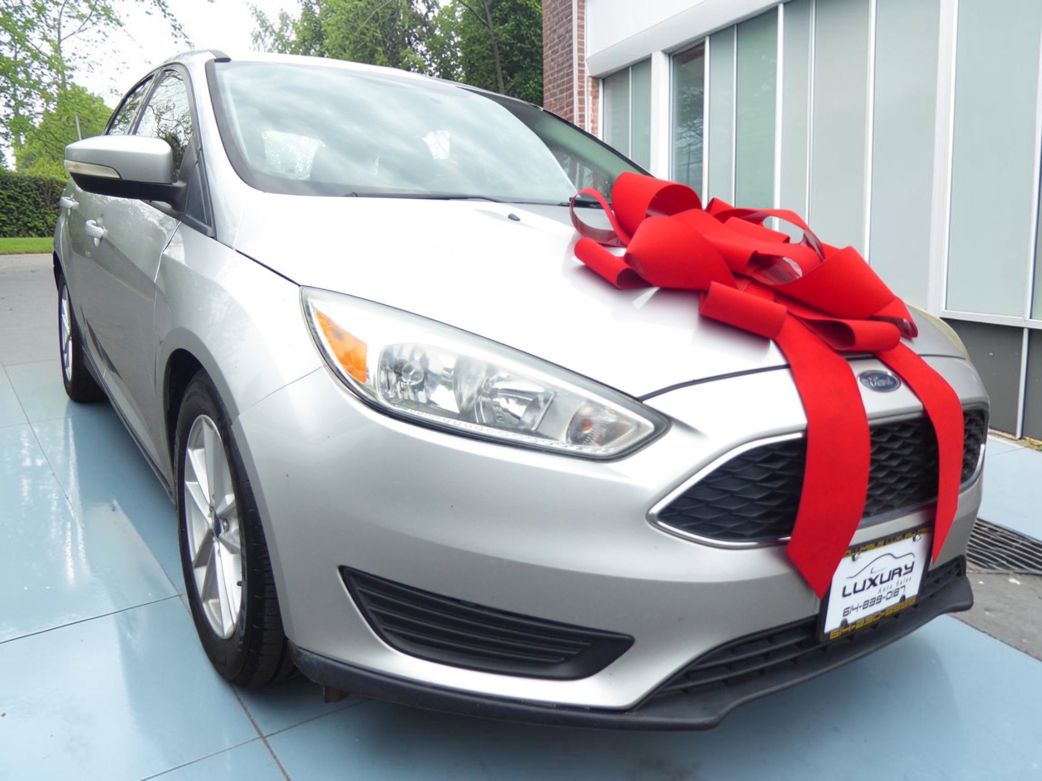 Used 2017 Ford Focus SE FWD image 3