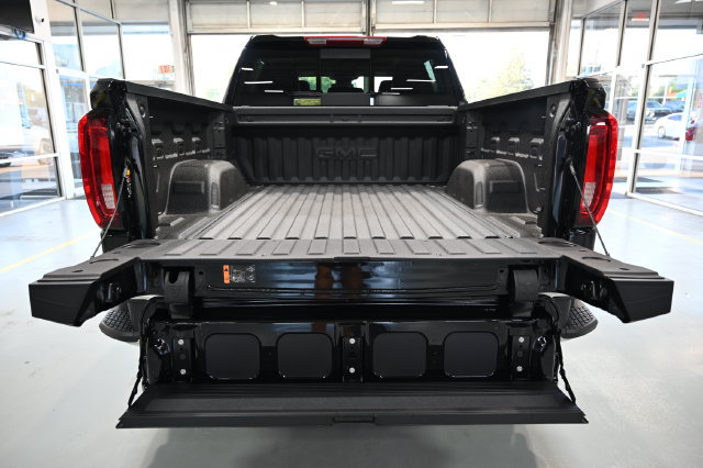 New 2026 GMC Sierra 1500 SLT w/ SLT Premium Plus Package AWD/4WD image 9