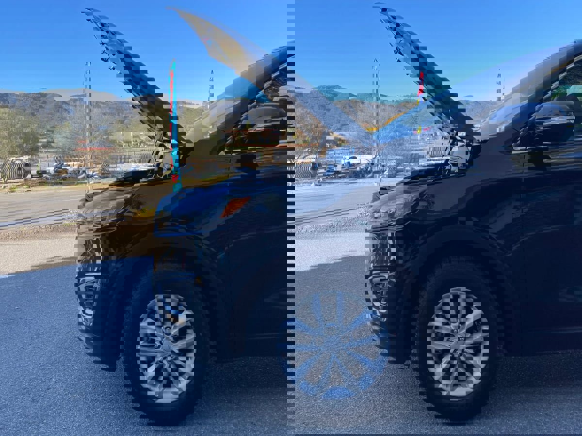 Used 2016 Kia Sorento LX w/ LX Convenience Package image 30