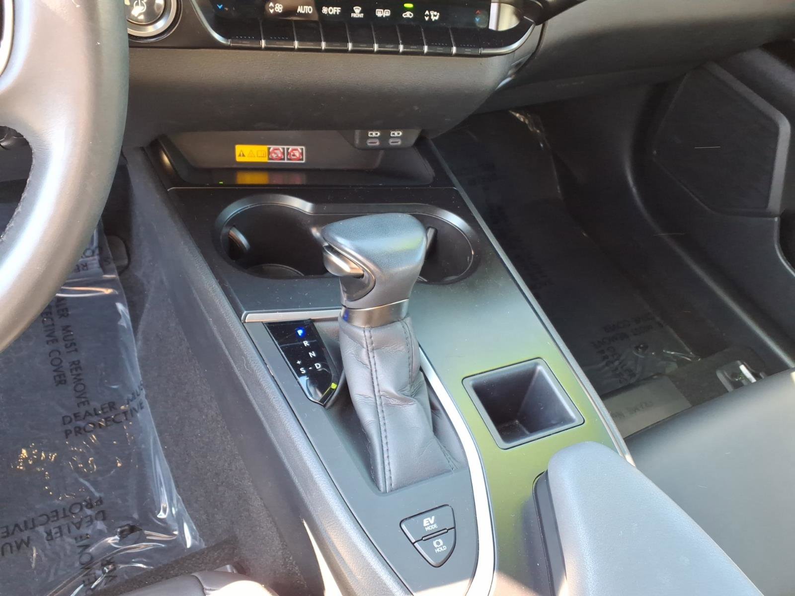 Certified 2024 Lexus UX 250h AWD image 10