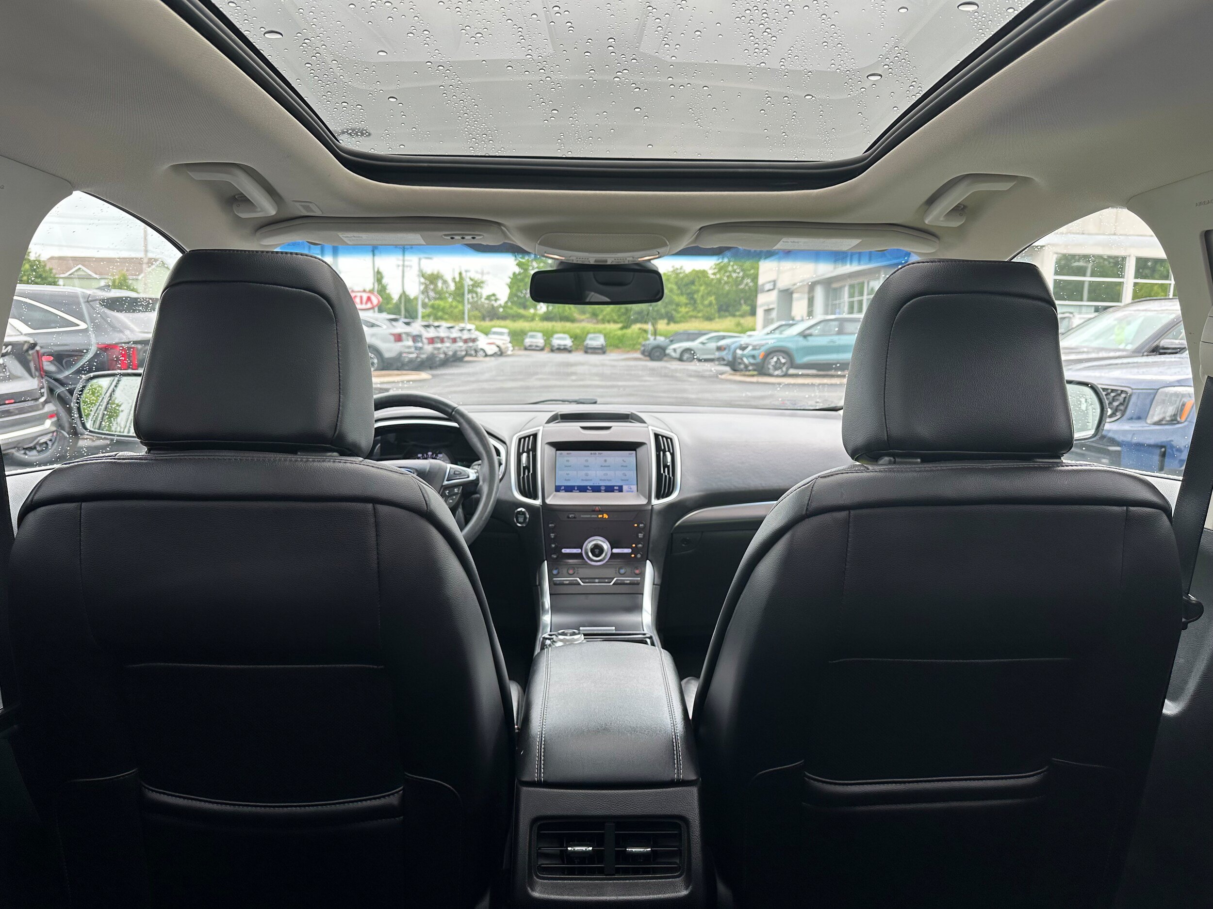 Used 2020 Ford Edge Titanium w/ Equipment Group 301A AWD/4WD image 11
