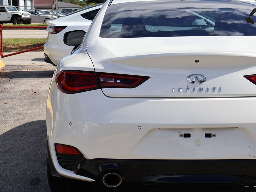 Used 2020 INFINITI Q60 Red Sport 400 image 16