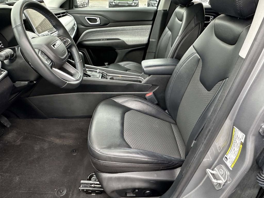 Used 2022 Jeep Compass Latitude w/ Convenience Group image 18