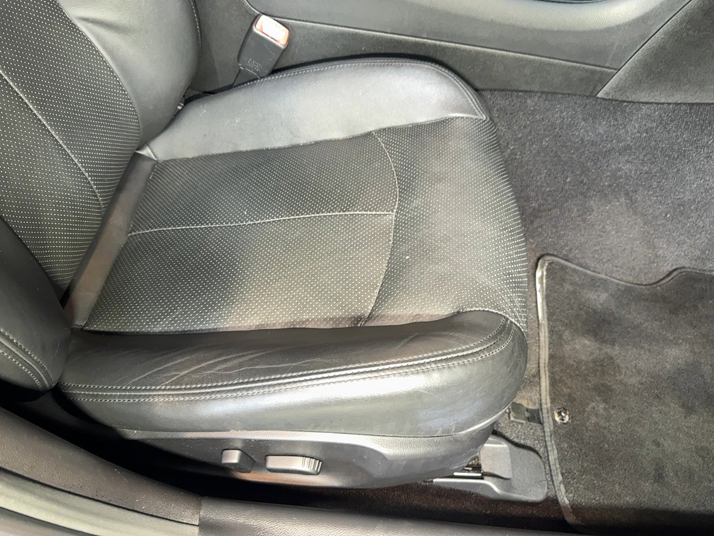 Used 2013 INFINITI G37 x Sedan w/ Premium Pkg image 91