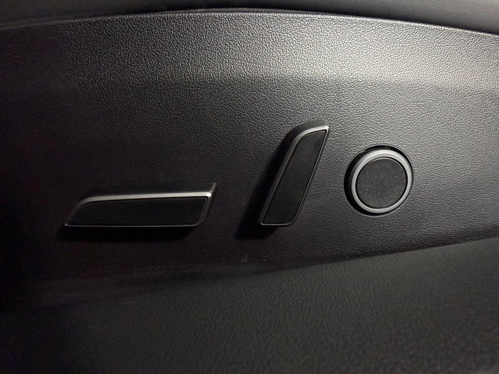 Used 2023 Tesla Model 3 Standard Range RWD image 23