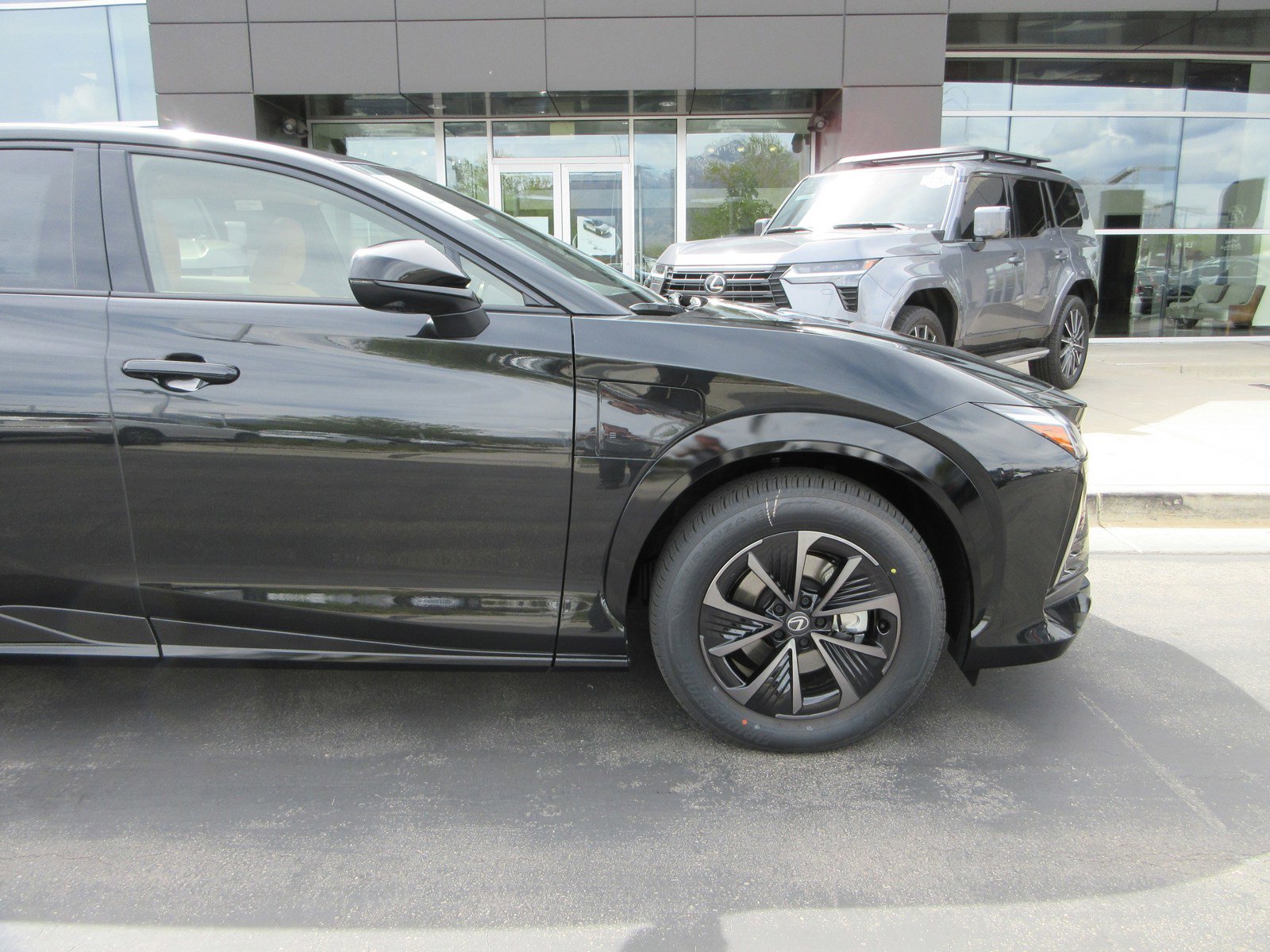 New 2026 Lexus RZ 450e AWD image 12