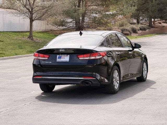 Used 2018 Kia Optima LX image 4