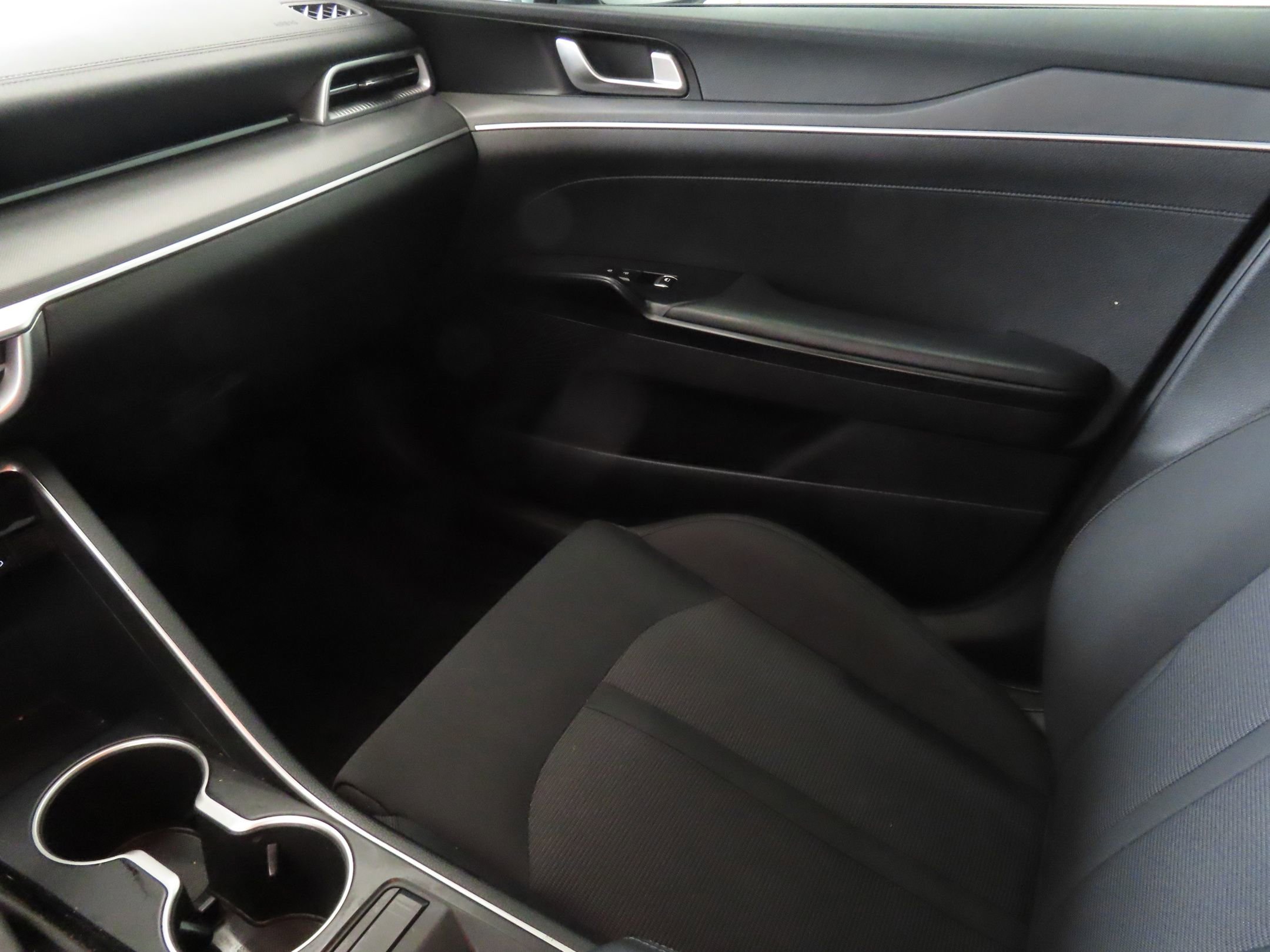 Used 2021 Kia K5 LX image 19