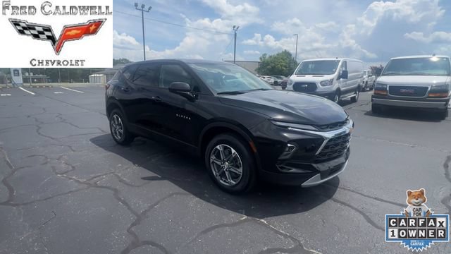 Certified 2025 Chevrolet Blazer LT AWD/4WD image 2