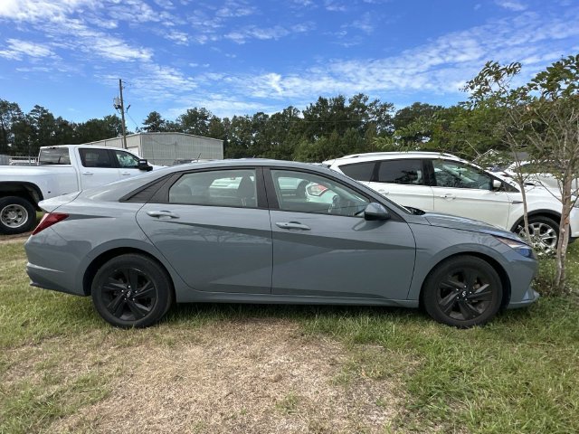 Used 2021 Hyundai Elantra SEL FWD image 9