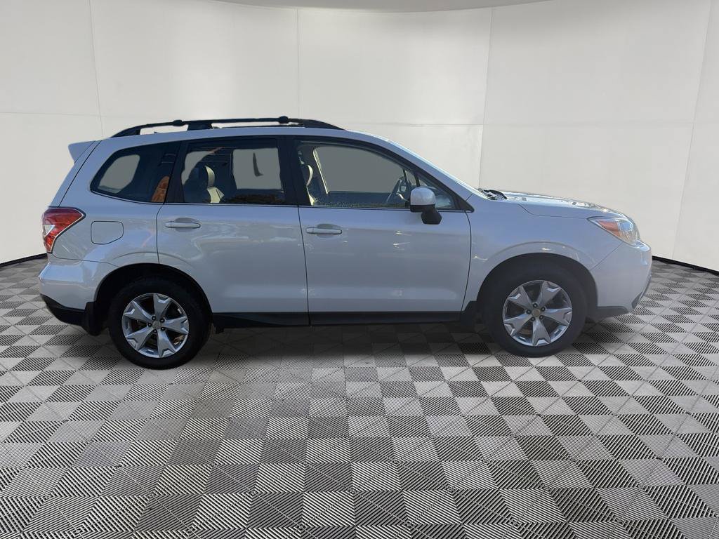 Used 2015 Subaru Forester 2.5i Limited AWD/4WD image 10
