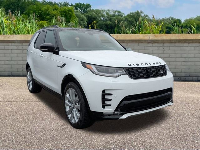New 2026 Land Rover Discovery Dynamic SE image 3
