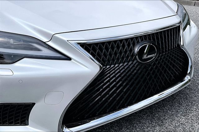 Used 2023 Lexus LS 500 AWD w/ Luxury Package image 36