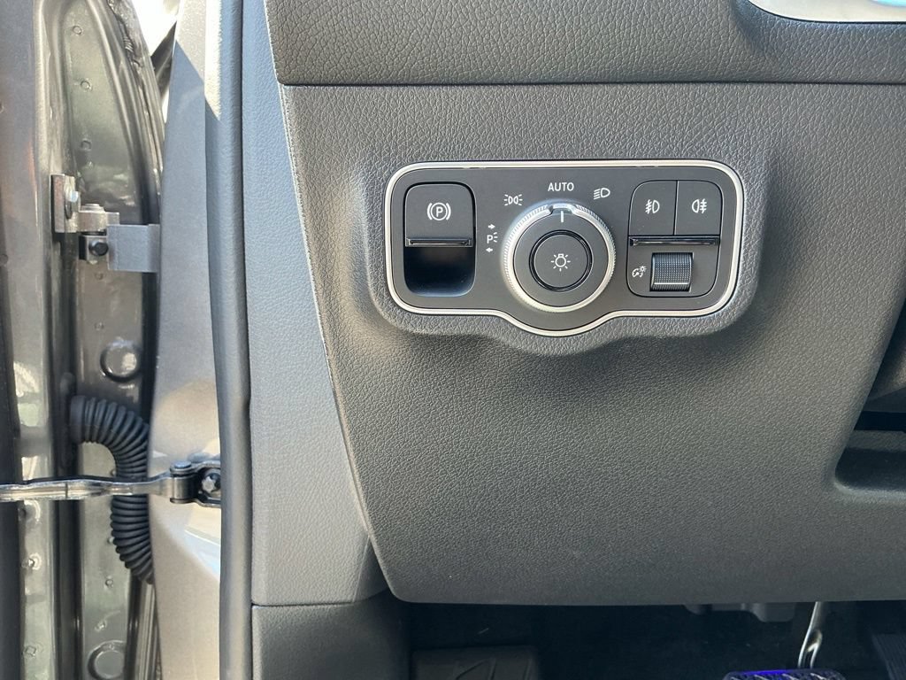 Certified 2026 Mercedes-Benz GLB 250 4MATIC image 15