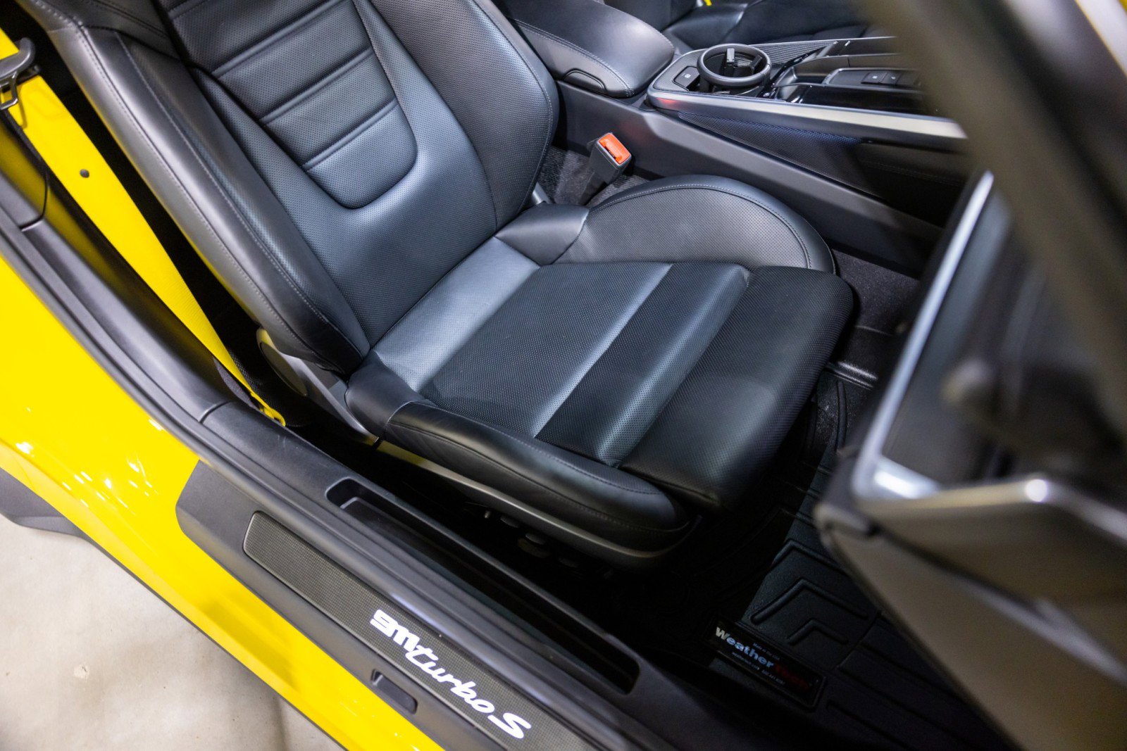 Used 2021 Porsche 911 Turbo S AWD/4WD image 31