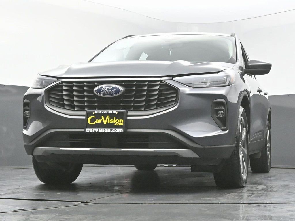 Used 2025 Ford Escape Platinum image 51