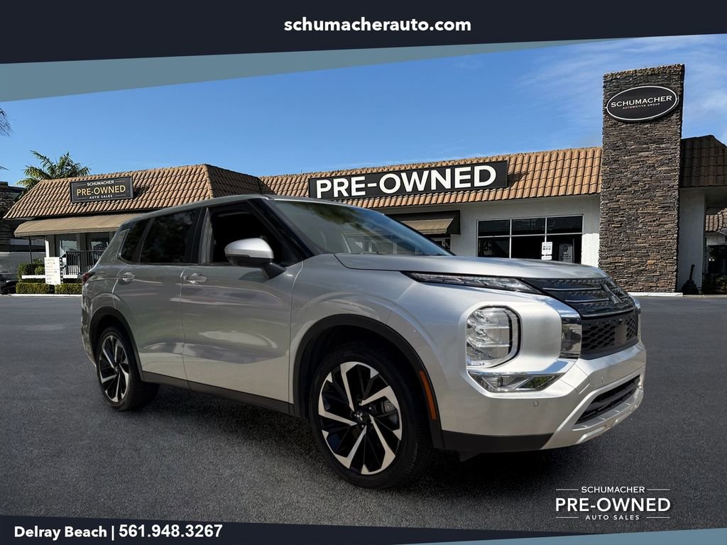 Used 2024 Mitsubishi Outlander FWD video 1