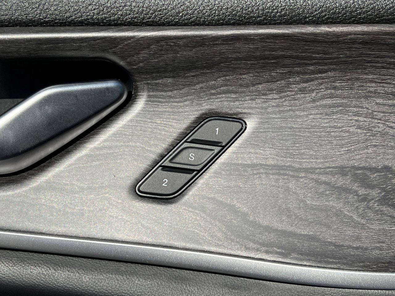 Used 2024 Jeep Grand Cherokee Limited 4xe image 24