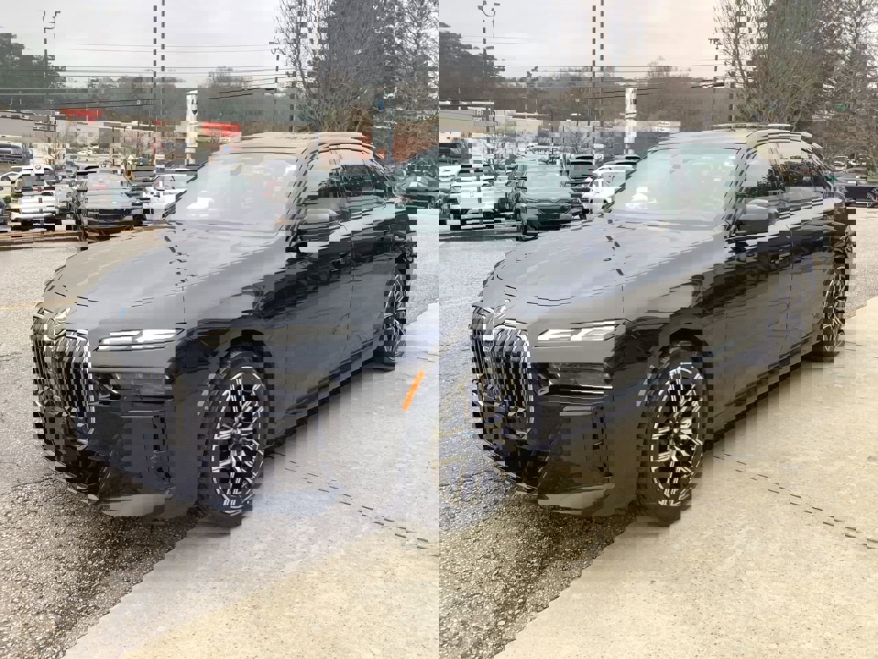 Certified 2023 BMW 740i image 4