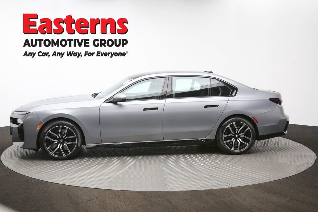 Used 2023 BMW 740i w/ Executive Package image 63