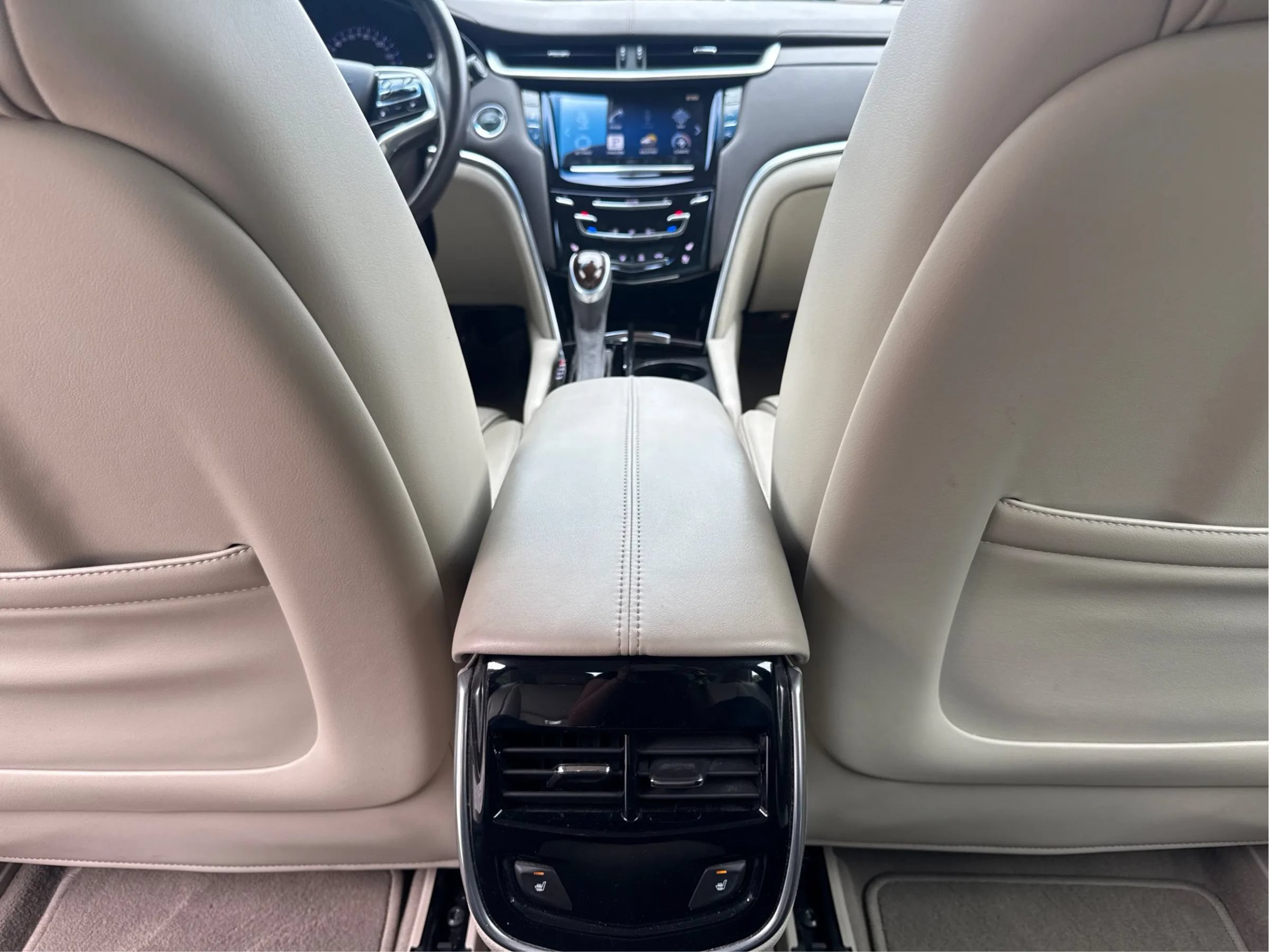 Used 2014 Cadillac XTS Luxury w/ Driver Awareness Package FWD image 31