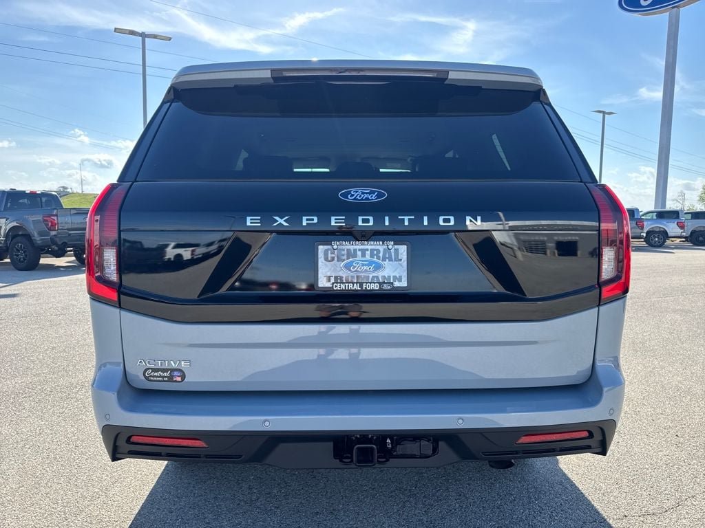 New 2026 Ford Expedition Active RWD image 5