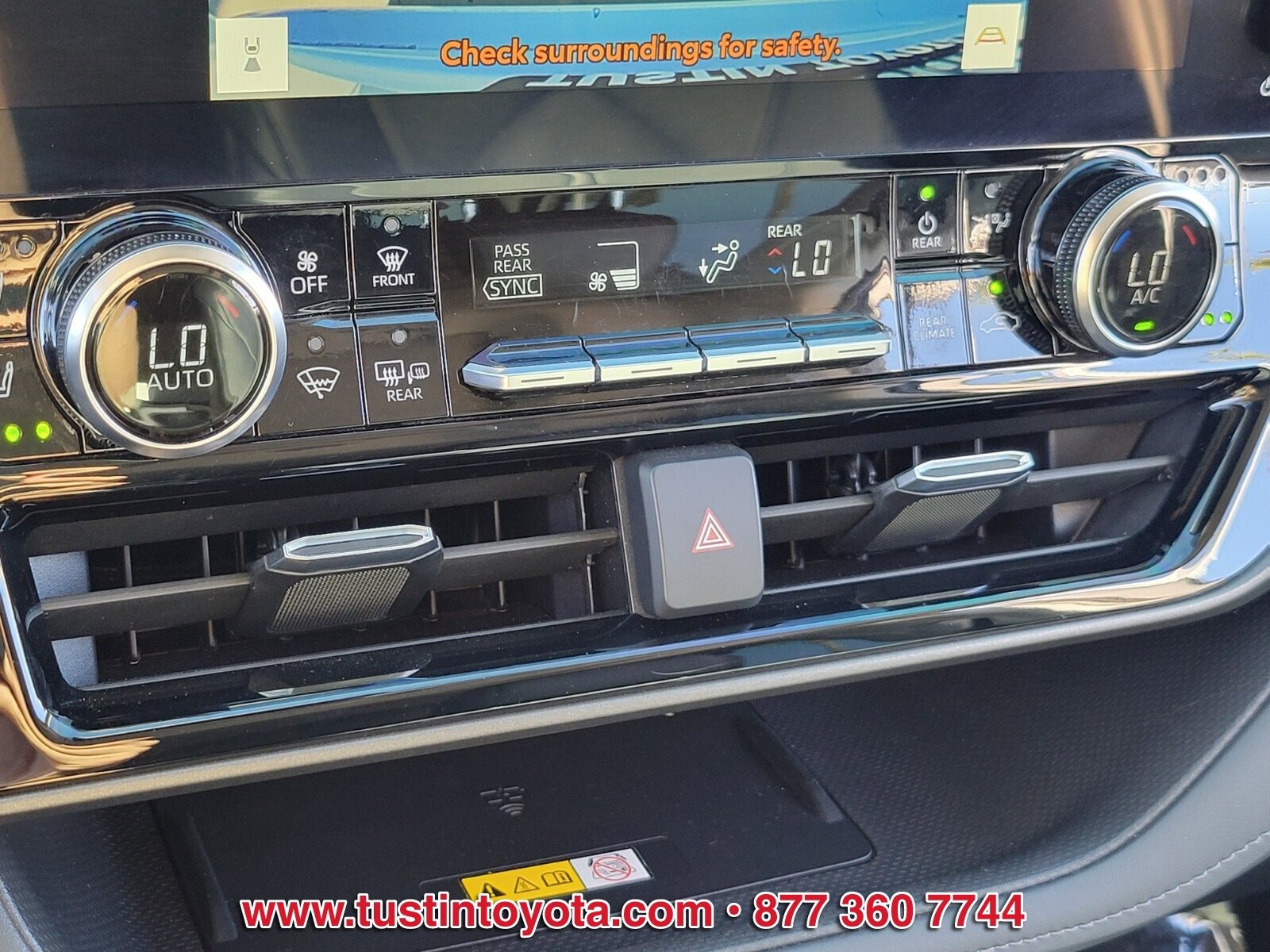 Used 2023 Toyota Highlander Limited image 25