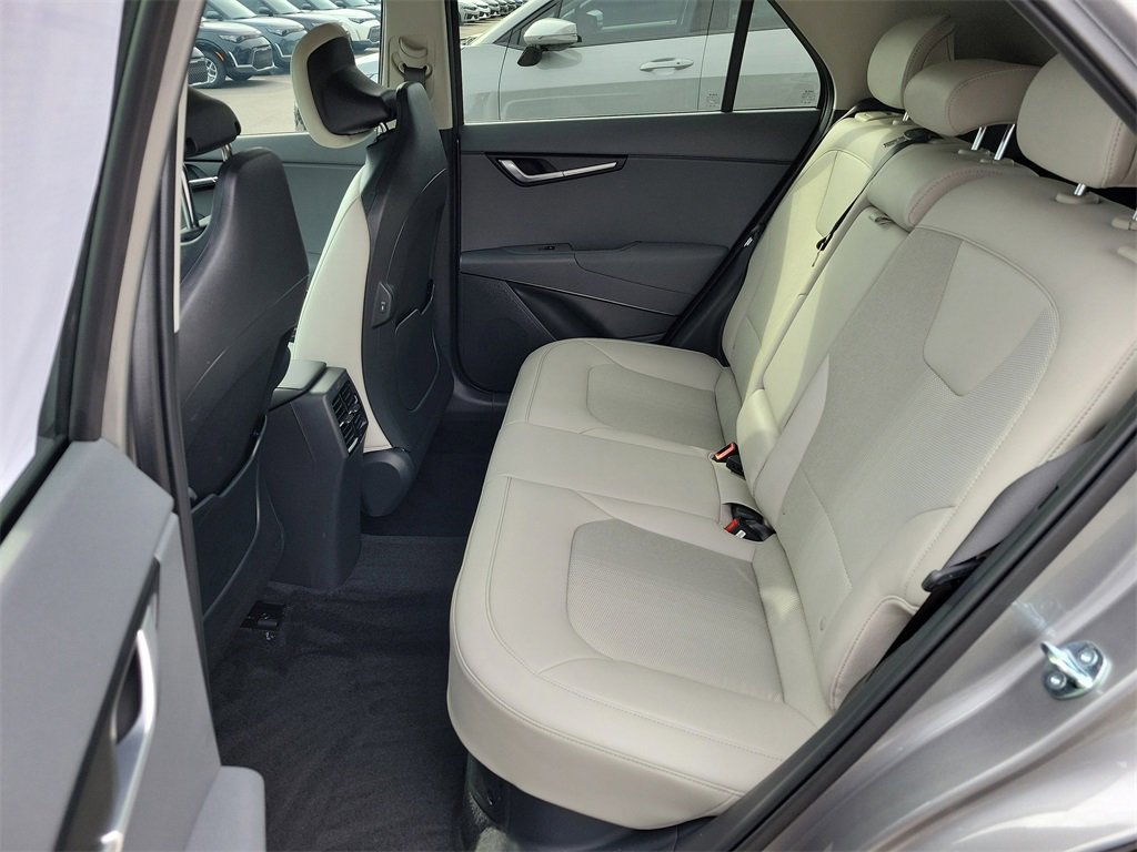New 2026 Kia Niro EX image 15