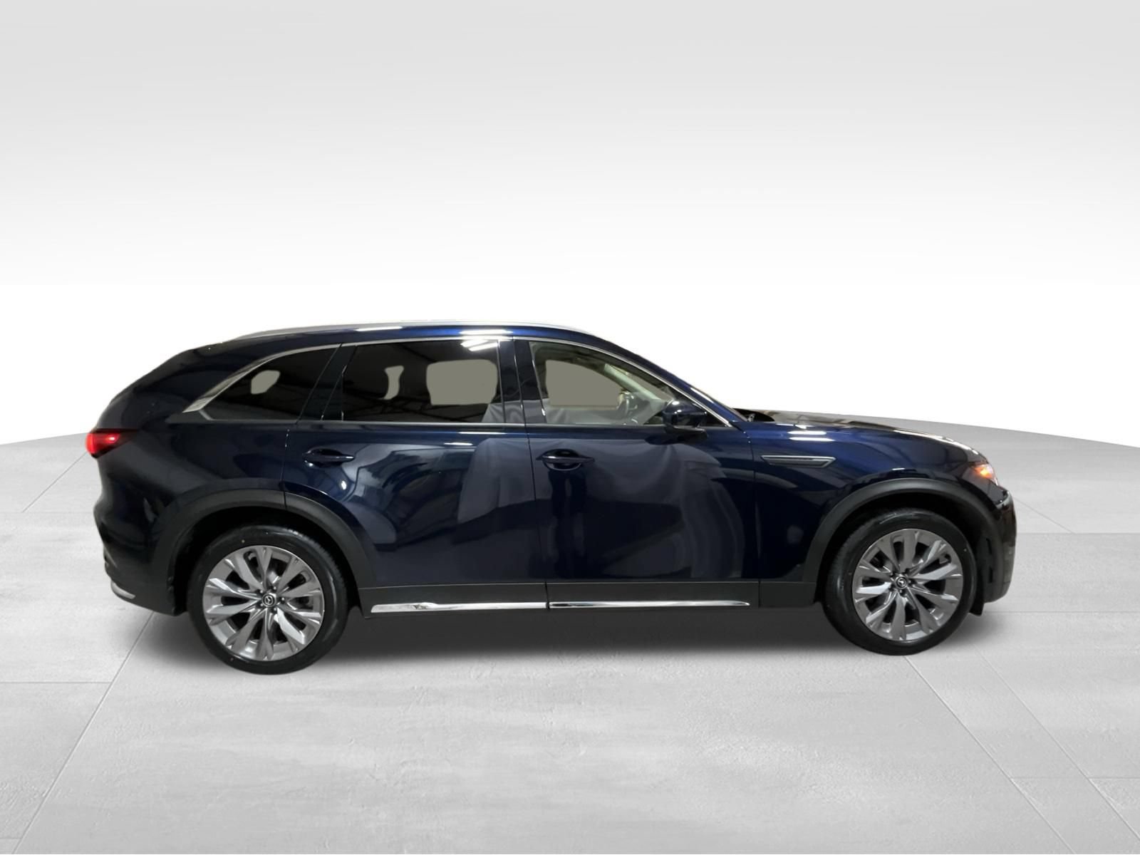Certified 2024 MAZDA CX-90 3.3 Turbo w/ Premium Package AWD/4WD image 4
