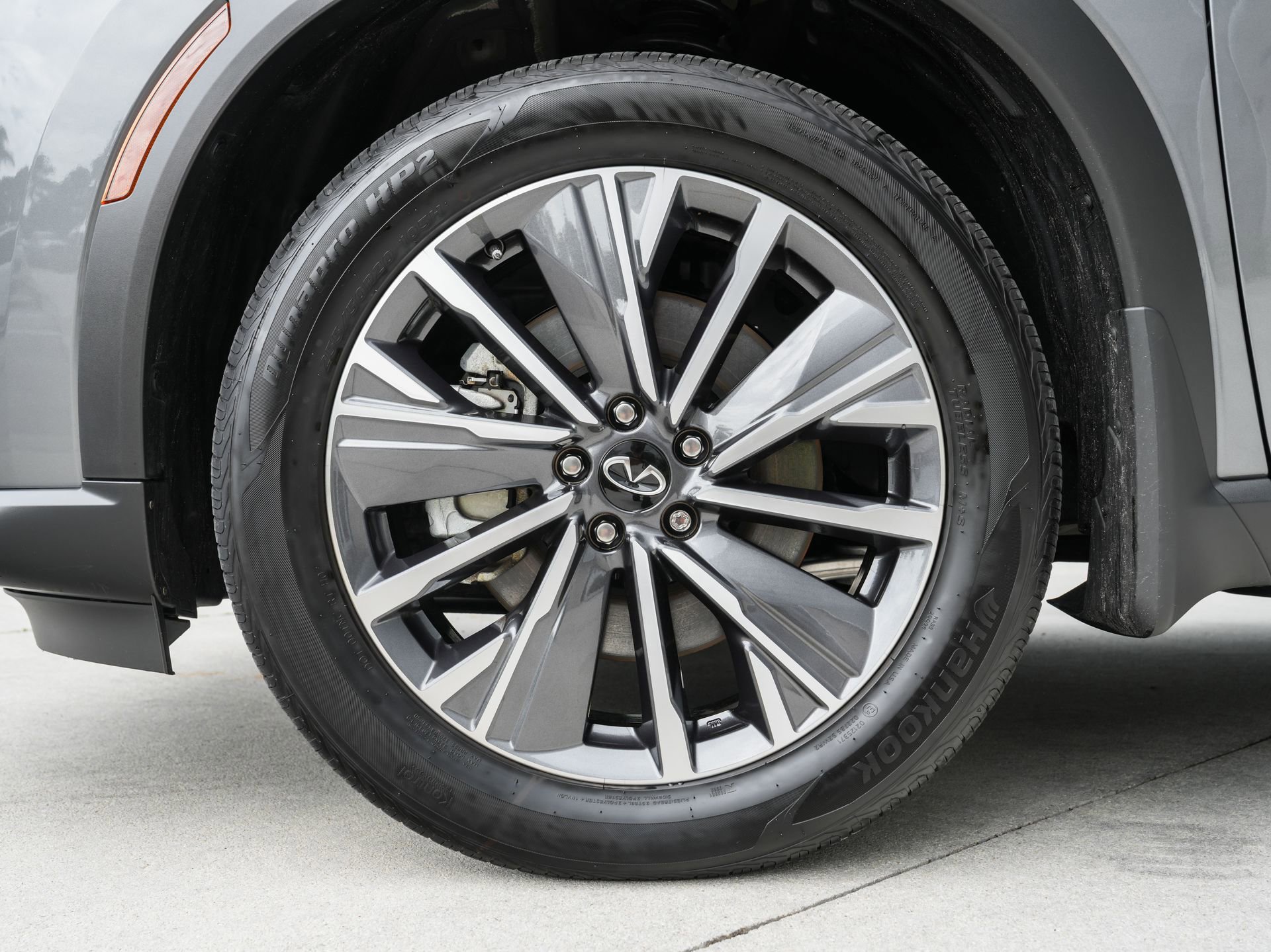 Certified 2026 INFINITI QX60 Luxe w/ Family Package FWD image 29