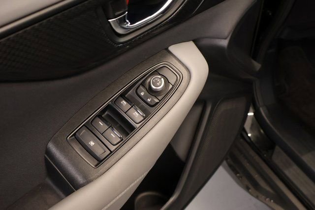 Certified 2025 Subaru Outback Premium image 8