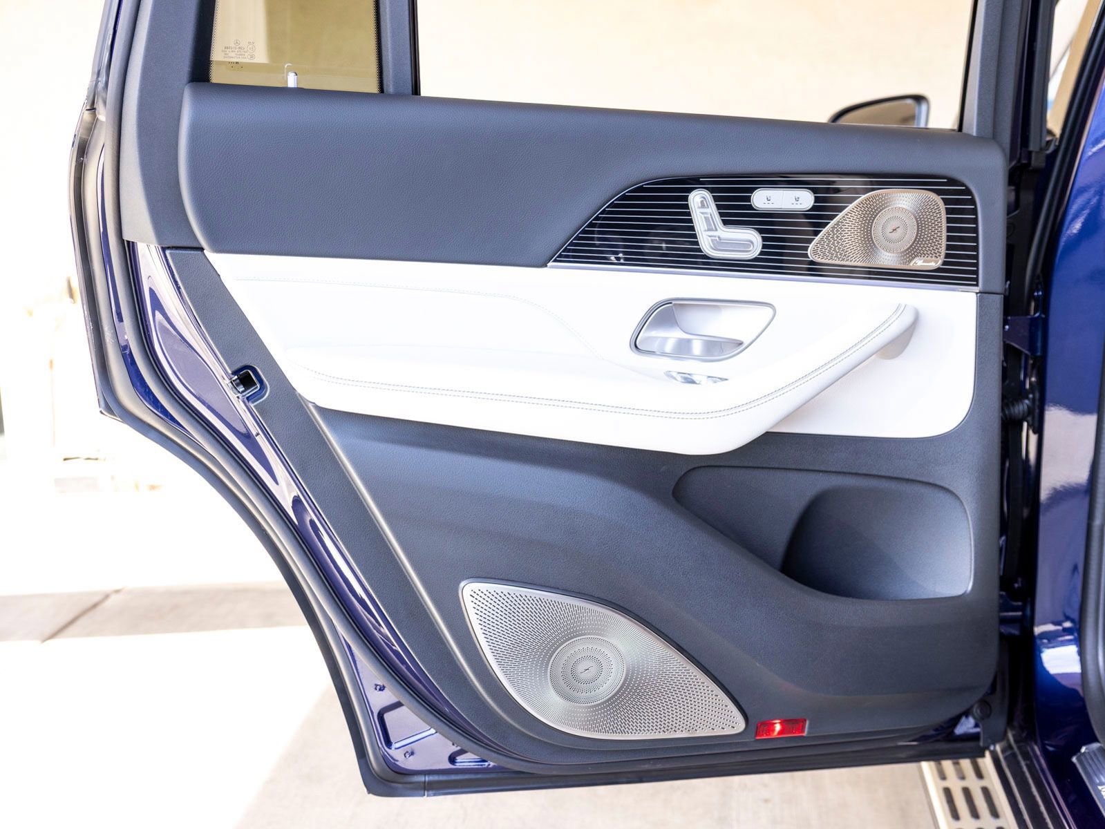 New 2026 Mercedes-Benz GLS 580 4MATIC image 20