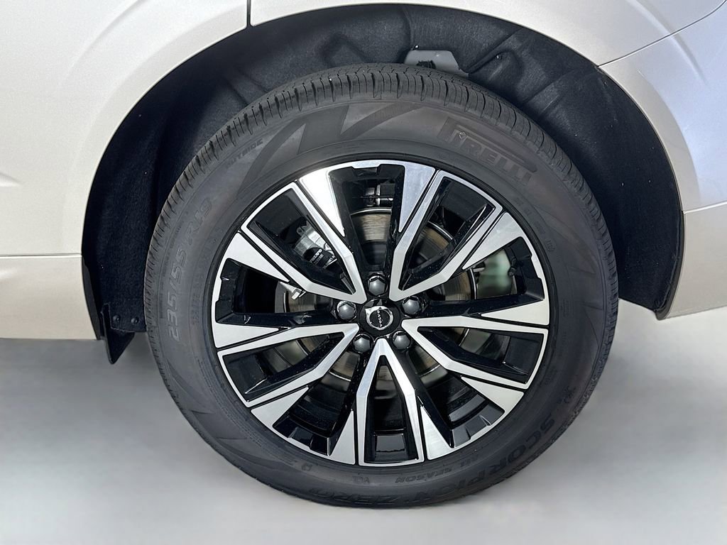 Used 2025 Volvo XC60 B5 Core w/ Protection Package Premier image 31