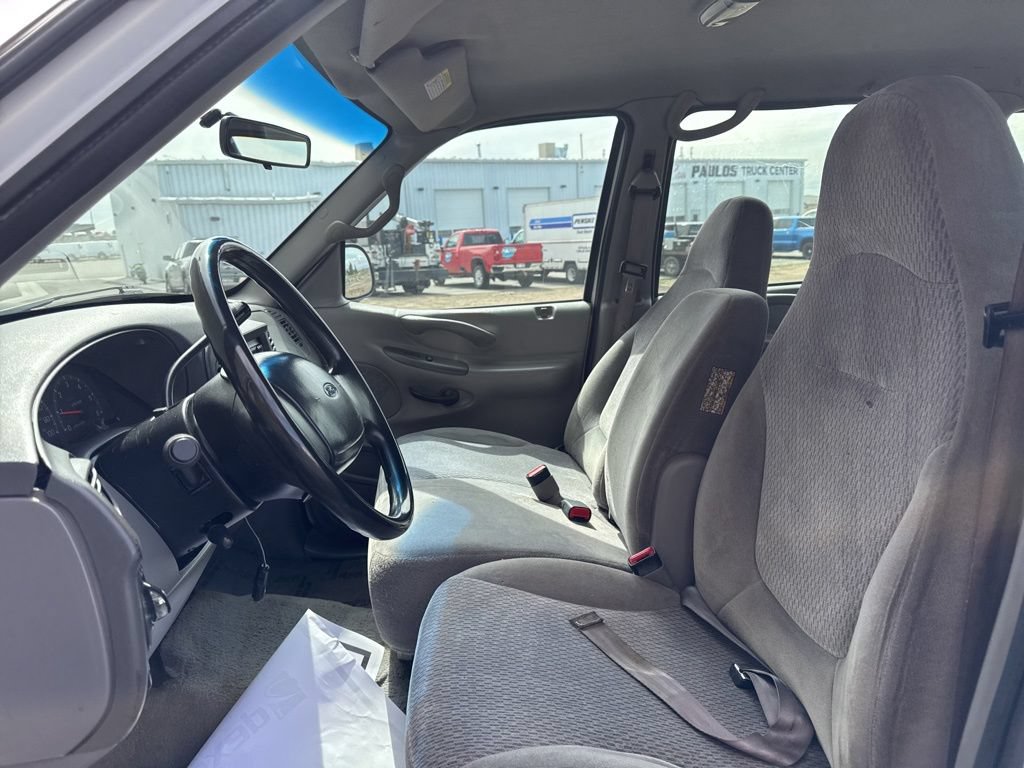 Used 1998 Ford Expedition XLT RWD image 10